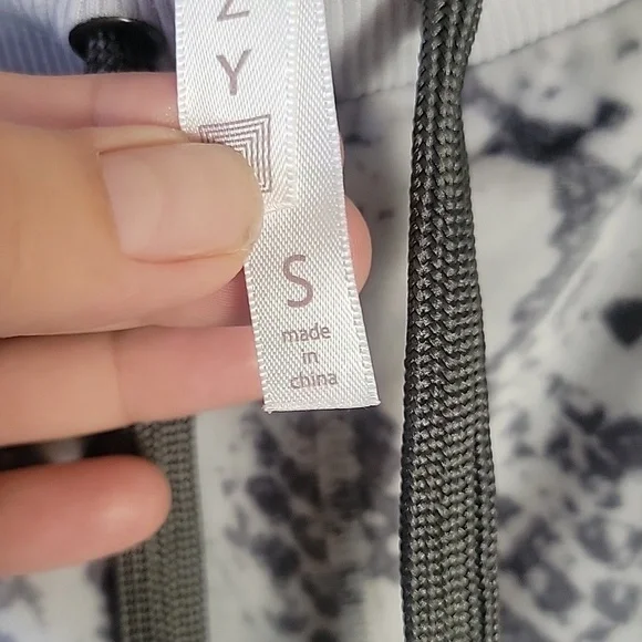 Cozy soft snakeskin lounge set - Picture 9 of 13